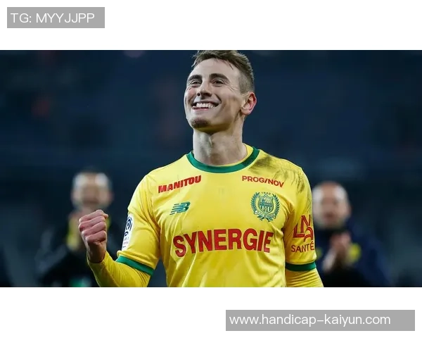 彪马5号足球的卓越性能与设计理念解析,助力每位球员提升竞技水平 彪马5号足球的卓越性能与设计理念解析,助力每位球员提升竞技水平